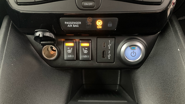 Nissan LEAF 110kW N-Connecta 39kWh 5dr Auto Electric Hatchback